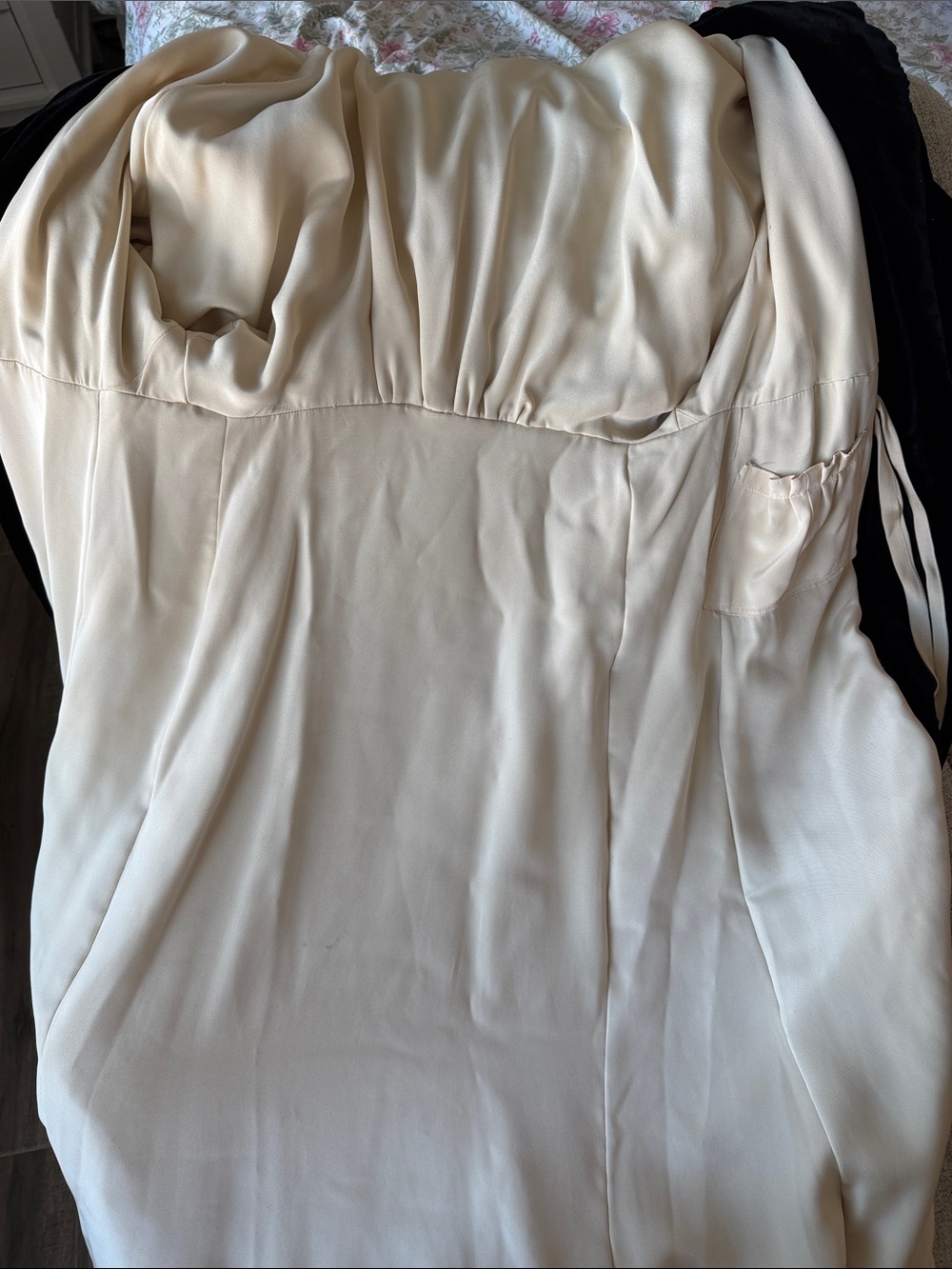 Vintage silk velvet hooded opera jacket - Picture 2 of 6
